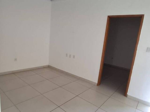 #2740 - Casa para Locação em Lorena - SP