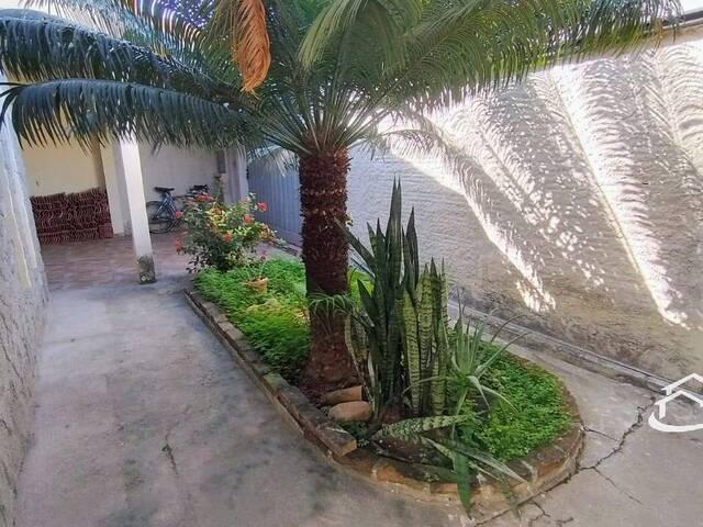 #2742 - Casa para Venda em Lorena - SP - 3