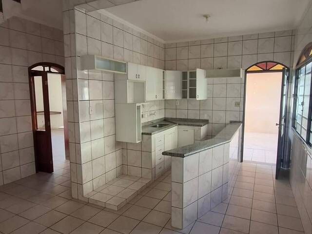 Casa para Venda em Lorena - 4