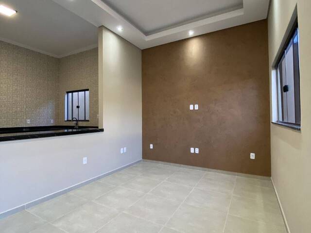 #2759 - Casa para Venda em Lorena - SP
