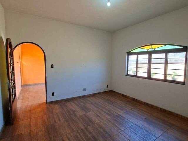 Casa para Venda em Lorena - 3