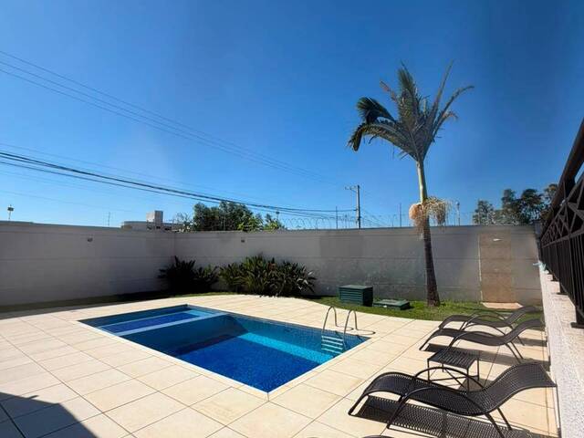 #2852 - Apartamento para Locação em Guaratinguetá - SP